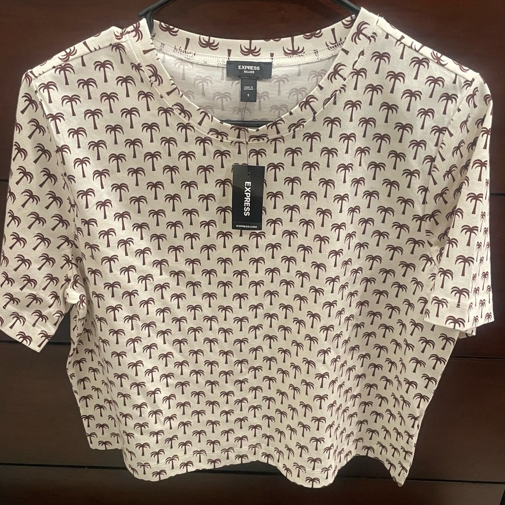 COPY - Express NWT cropped palm trees tee